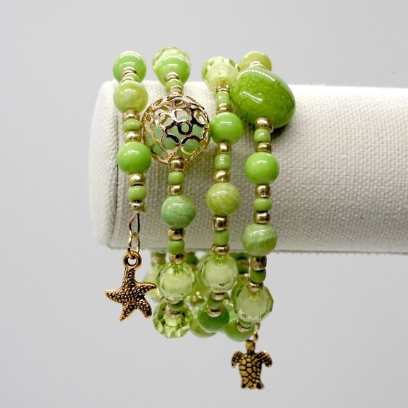 Set Bracelet Necklace Earrings Green Howlite Beads Crystal Memory Wire Charms - Picture 2 of 2